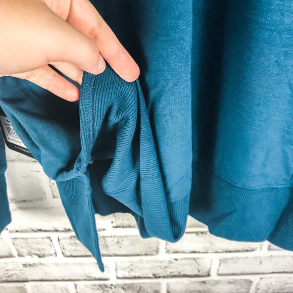 Peach Saco Pullover Marine Blue V Neck Soft Athletic Off Shoulder Sz. S NEW - Picture 8 of 12